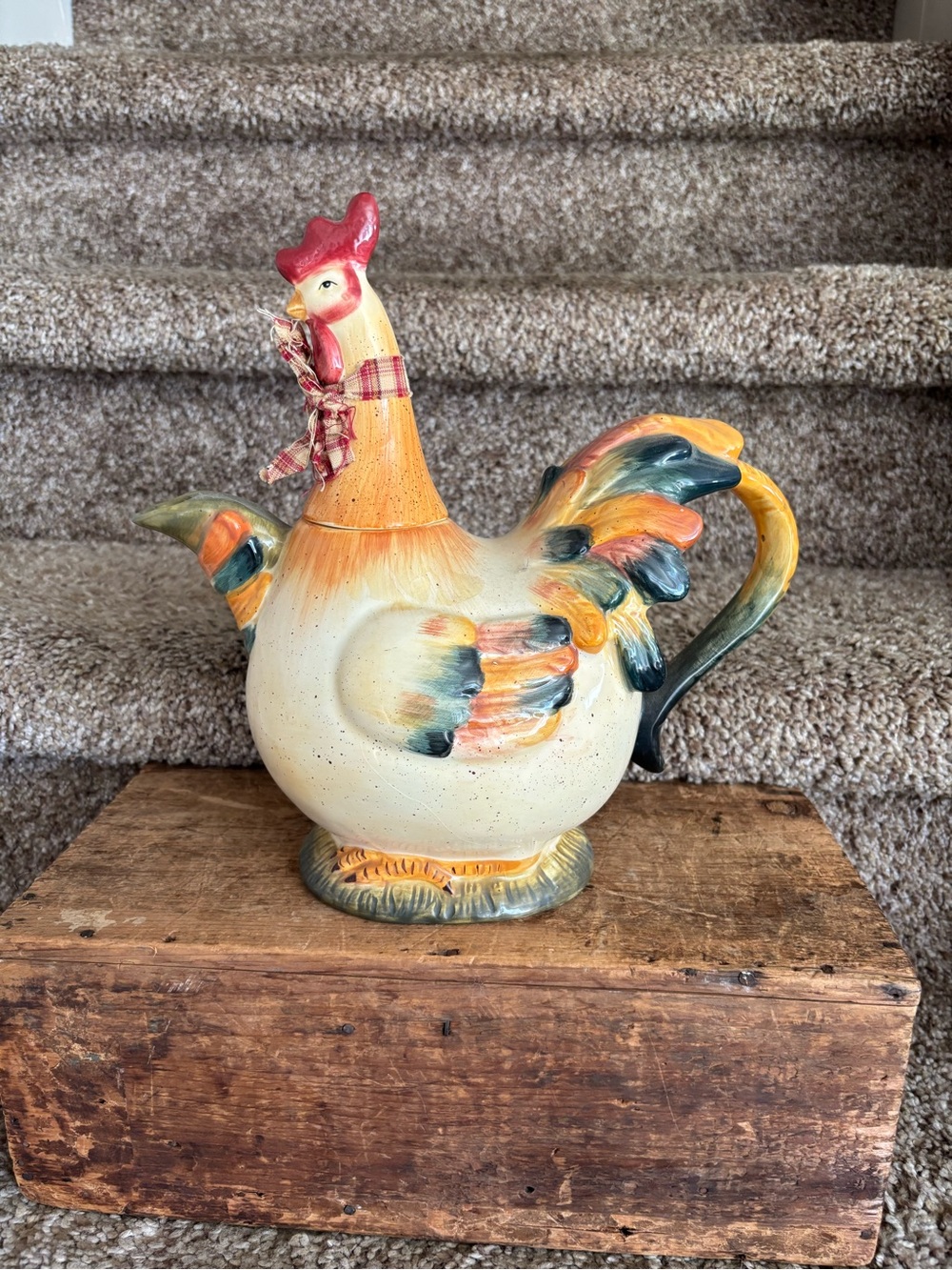 Hand-Painted Ceramic Rooster Teapot in Cream and Multicolor